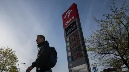 Babiš vyzval Orlen a MOL ke zlevnění, firmy podle něj nepochopitelně zdražovaly
