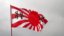 Vzácné záběry ukázaly supermoderní japonský vyloďovací transport Jókó