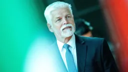 Armáda zveřejnila diskutovaný rozhovor s prezidentem Pavlem