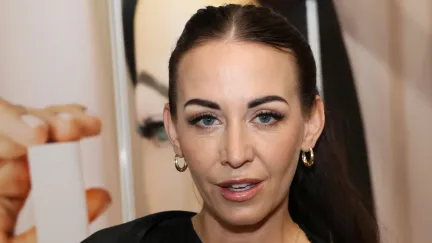 „Když máš odvahu ho poslat mně, tak ať se podívají všichni,“ prohlásila Agáta Hanychová a vystavila oplzlé fotky od fanouška