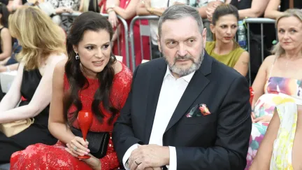 Manžel Ornelly jak pominutý sprostě řval na malé děti. Kokta si po skandálním videu sype popel na hlavu, celebrity volají po sociálce