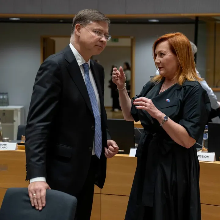 Ministryně Schillerová chce jednat s EK o změně plánu růstu státních výdajů
