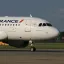 USA odklonily let z Francie kvůli cestujícímu z Konga, kde se šíří ebola