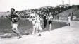 Nejbizarnější závod historie: Vítěz olympijského maratonu jel část trasy autem, dalšímu podali jed