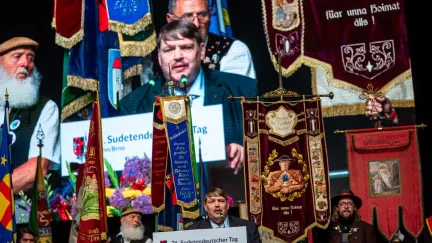 Pietou za oběti nacismu dnes skončí brněnský sjezd sudetských Němců