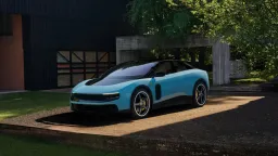 Revoluce nebo katastrofa? Elektrické Ferrari Luce budí extrémní emoce