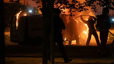 Po vítězství Paris St. Germain nad Arsenalem vypukly ve Francii násilnosti