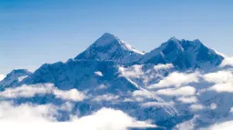 Na vrchol Everestu za necelých 10 hodin. Američan překonal rekord starý 23 let