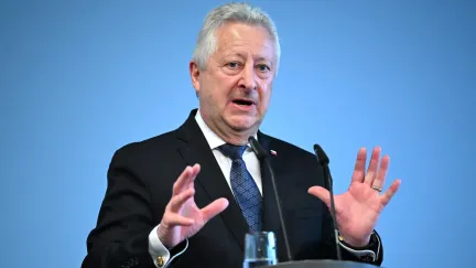 Ministr Zůna žádá pro příští rok navýšení výdajů na obranu na dvě pct HDP