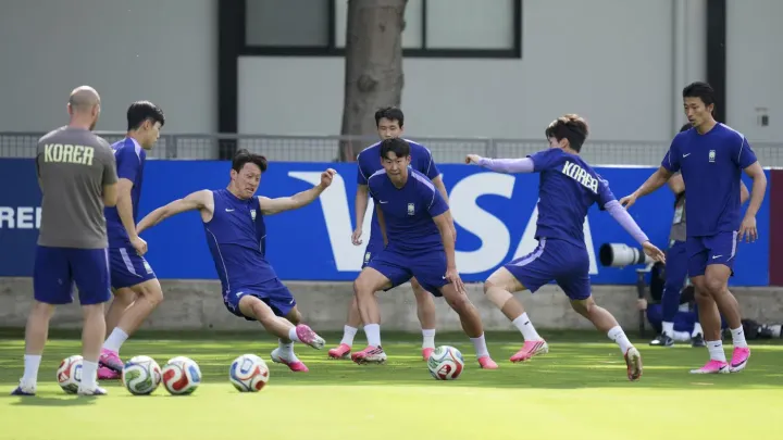 Čeští fotbalisté po 20 letech zasáhnou do MS, na úvod zkusí bodovat proti Koreji