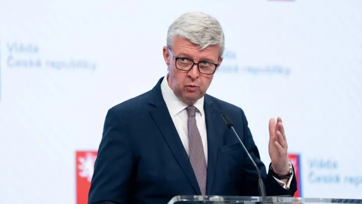 I kvůli chybějícím řidičům kamionů chce Havlíček zkrátit přijímání cizinců