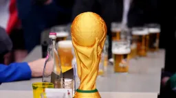Ceny piva na MS ve fotbale se liší i šestinásobně, na zápasech Česka je levnější