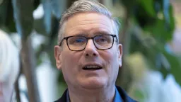 BBC: Starmer by dnes mohl oznámit odchod z čela vlády