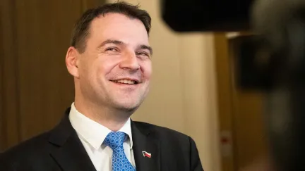 Macinka označil verdikt ÚS o summitu za pokus o puč, Pavla akredituje ve čtvrtek