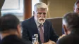 Prezident je automaticky vedoucím delegace na summit NATO, řekl Pavel