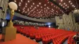 Karlovarský filmový festival láká batůžkáře, i letos drží dostupné ceny lístků a ubytování.