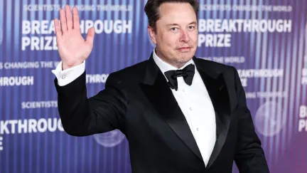 Elon Musk se začal hádat s Tomem Hollandem o Odyssee, spletl si ale lidi