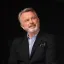 Zemřel Sam Neill. Hvězda Jurského parku odešla nečekaně, svět přišel o jednoho z nejcharismatičtějších herců své generace