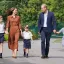 William s Kate prozradili jednoduchý trik, jak udržet děti v klidu na veřejnosti. Zvládne ho každý rodič