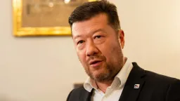 Okamura před svou cestou do Číny jednal i s tajnými službami
