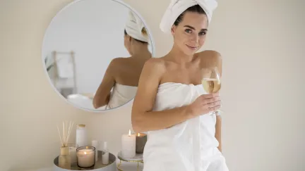 Vypadá jako z drahé parfumerie, stojí ale jako jedno kafe. Action láká na ideální dárek, za který se nebudete stydět