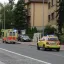 Záchranářům v Praze spadla z nosítek žena, později zemřela