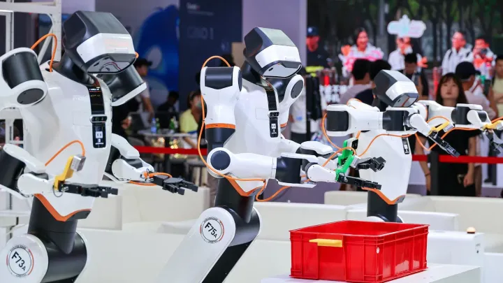 Spojené státy zakázaly dovoz humanoidních robotů z Číny, Peking se ohradil