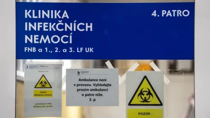 U ženy po návratu z Ugandy je podezření na nebezpečnou nákazu, je na Bulovce