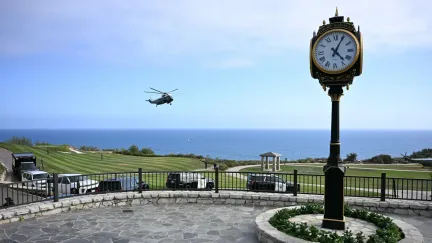 V Los Angeles zadrželi u Trumpova golfového klubu ozbrojeného muže