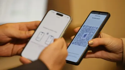 Stát bude dnes veřejně testovat aplikaci eDoklady před komunálními volbami