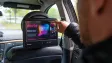 Věděli jste, že v Praze je víc hospod než škol? Jak česká síť obrazovek mění 15 minut v taxi