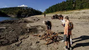 Na Orlíku padl rekord. Minimum z roku 1976 zmizí za pár dnů, letos poprvé kvůli suchu