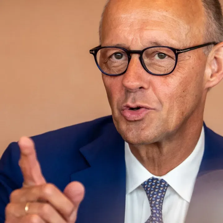 Merz ujistil Zelenského o německé podpoře Kyjevu, informoval ho o útoku v Lipsku