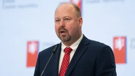 Tejc slíbil investovat desítky milionů korun do výrobních hal ve věznicích