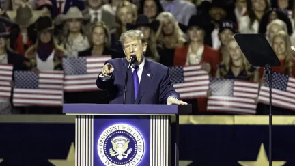 Trump na sjezdu republikánů varoval, že v případě volební prohry čeká USA peklo
