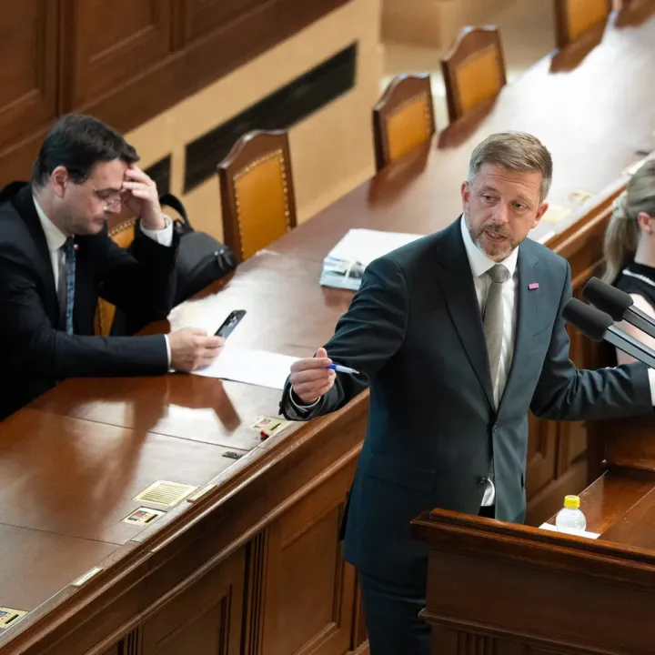 Schodek rozpočtu by podle STAN šlo zrušením dárečků snížit až o 70 miliard Kč