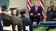 Trump se u budovy Pentagonu účastní piety za oběti útoků z 11. září