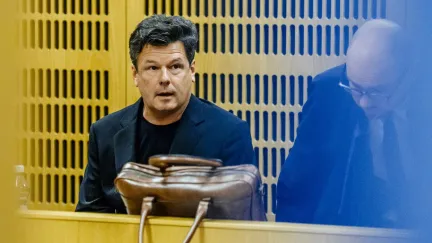 Žalobce navrhl v kauze vydírání kardiochirurgů IKEM podmíněné tresty