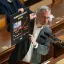 Sněmovna zahájila jednání o koaličním návrhu na pětileté zmrazení platů politiků