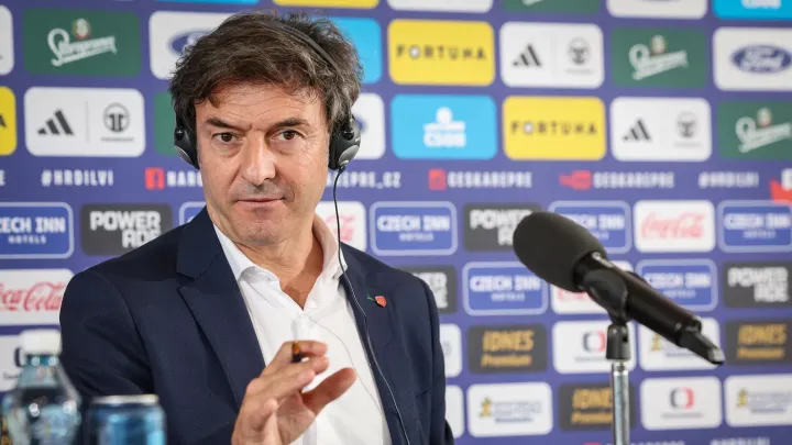 Jsme odhodlaní, tým bude skvělý, věří Denia před premiérou u českých fotbalistů