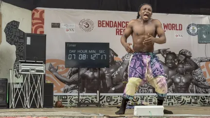 Nigerijec tančil téměř 177 hodin v kuse, čeká na zápis do Guinnessovy knihy