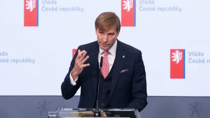 Adam Vojtěch: Vakcínu na covid dál nebude kupovat stát, úhradu posoudí SÚKL