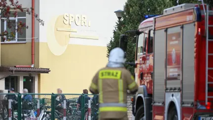 Bývalý žák v základní škole v Polsku napadl tři lidi, jeden z nich zemřel