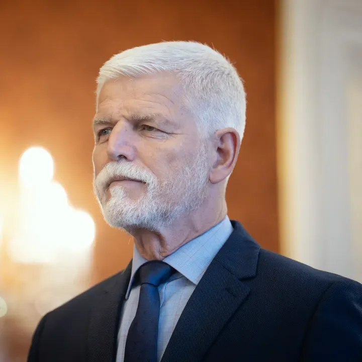Způsob jednání o poplatcích podle Pavla budí pochyby o záměrech předkladatelů