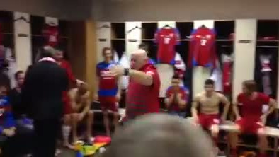 Čeští fotbalisté slaví vítězství nad Islandem