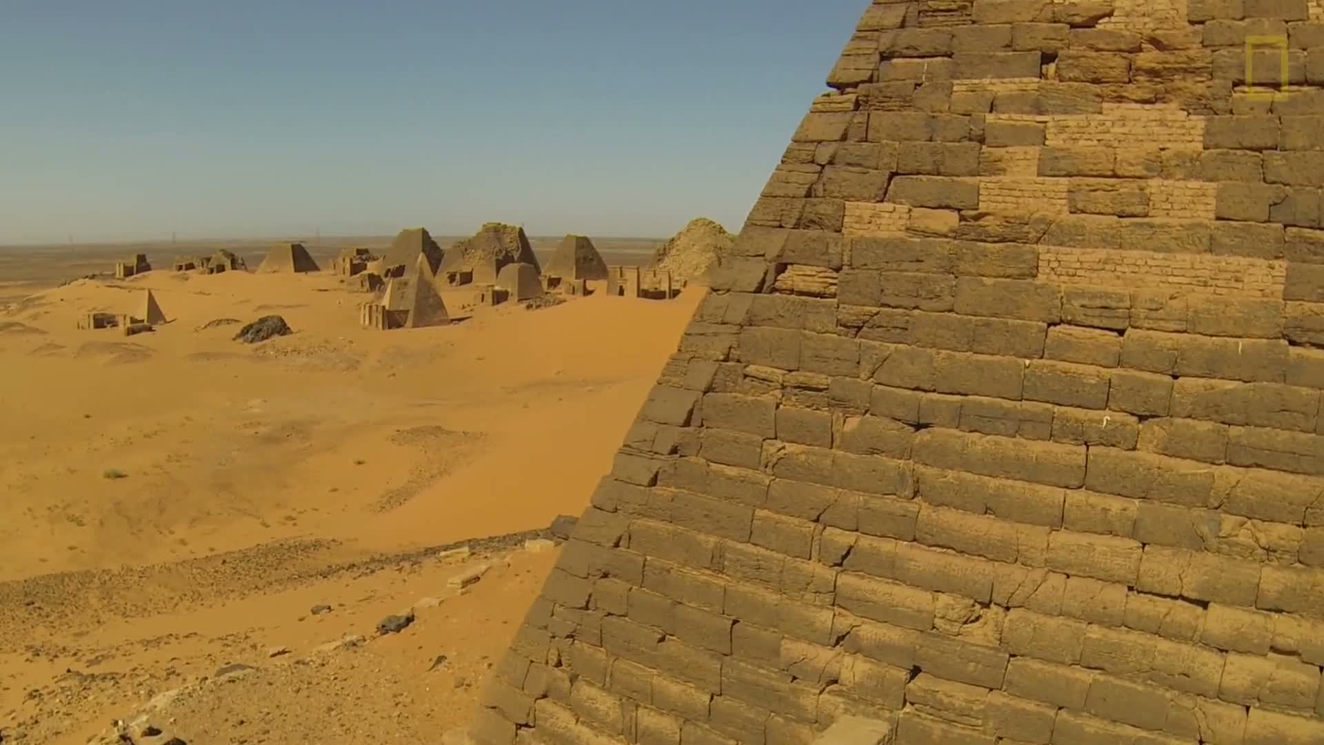 Unikátní záběry na Núbijské pyramidy pořízené dronem