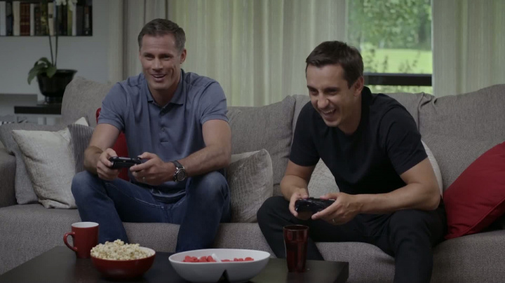 FIFA 16 Ultimate Team – FUT draft trailer