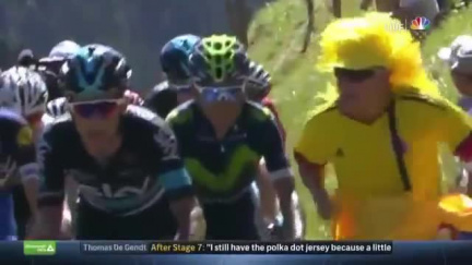 Froome dal pěstí fanouškovi. Dostane za to pokutu