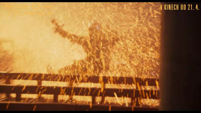 Notre-Dame v plamenech - scéna z filmu