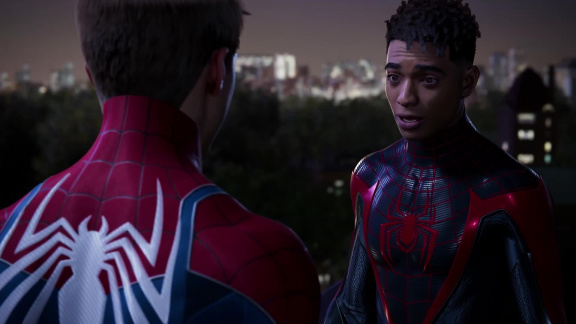 Hrdinové v nesnázích. Podívejte se na příběhový trailer Spider-Mana 2